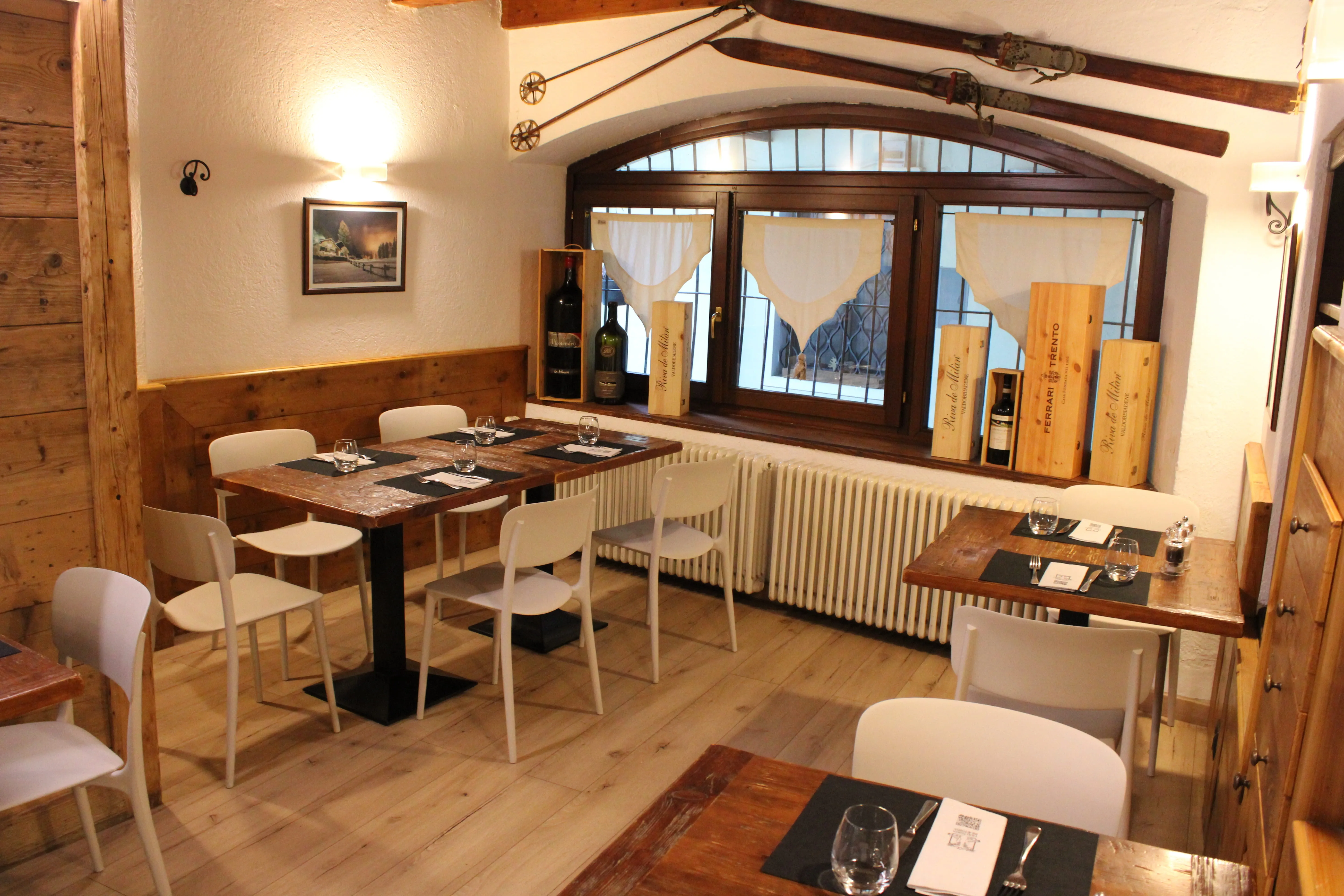 Atmosfera serale in trattoria